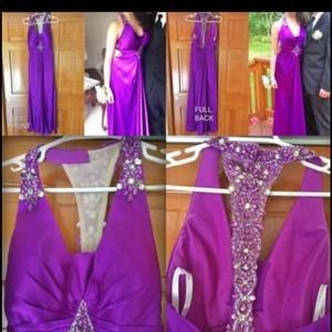 Stunning, magenta prom or formal dress!